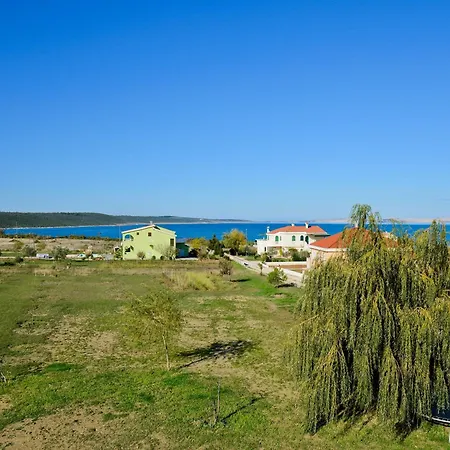 Coastal Escape In 公寓