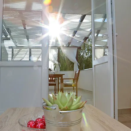 Coastal Escape In Apartment